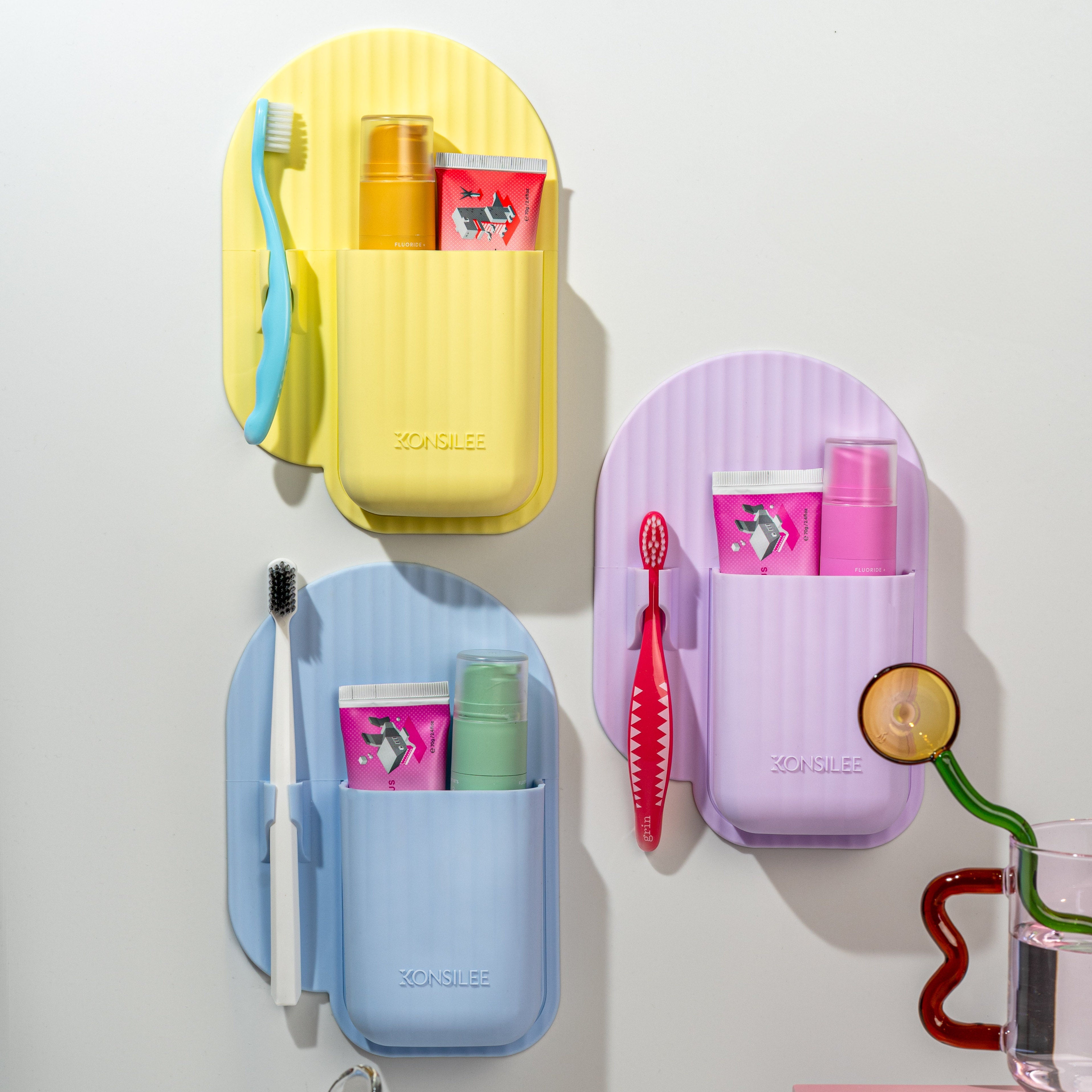 SiliconeGuard™ – Kenzie Toothbrush & Razor Holder